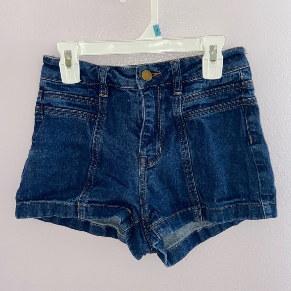 lottie moss shorts (pacsun brand)
